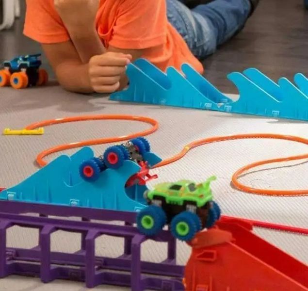 Веревочный трек TRIX TRUX You Get All This! на одну машинку 842 фото