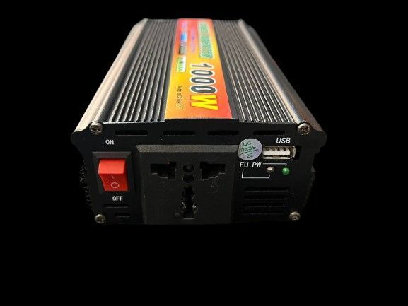 Преобразователь напряжения автомобильный инвертор LoadKing 1000W, USB, активное охлаждение 12/220В Red SPR F1000 фото