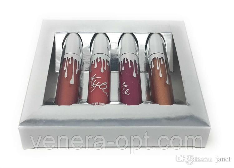 НАБОР ПОМАД KYLIE HOLIDAY EDITION LIP KIT 4 ШТУКИ 124 фото