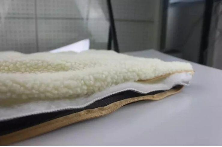 Подстилка для собак Pet Bed | Самонагревающийся коврик для животных | Спальное место для кошек 65 см х 45см VEN333 фото
