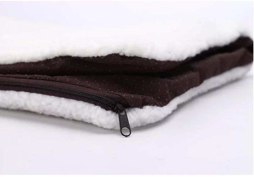 Подстилка для собак Pet Bed | Самонагревающийся коврик для животных | Спальное место для кошек 65 см х 45см VEN333 фото