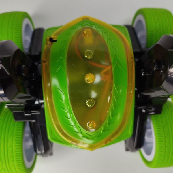 Машинка-перевертень на радіокеруванні stunt car exciter 3700126A фото