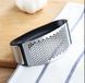 Прес для часнику Garlic press 10.7х5.1х6.9 см із неіржавкої сталі з пластиковою ручкою TV801 фото 2