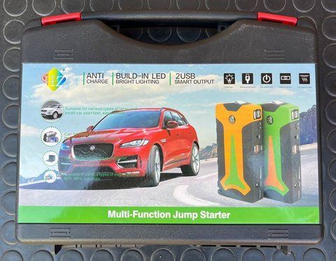 Пускозарядное устройство для аккумулятора и зарядки JUMP STARTER hz25 68000mAh 2V 2 режимов освещения VEN163 фото